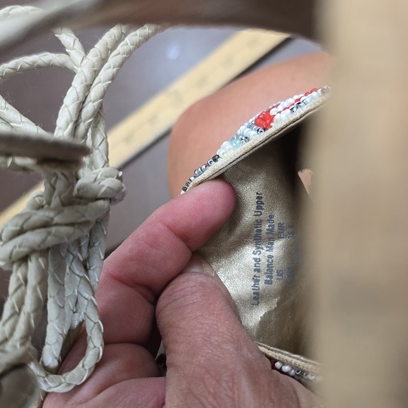 SAM EDELMAN Women's 6 Beaded Sandals with Red and Gray Accents - Picture 3 of 5